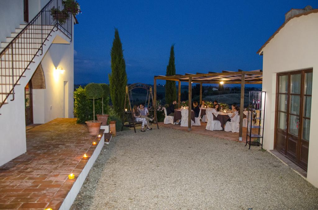 La Locanda Di Ortimino Монтеспертоли Екстериор снимка